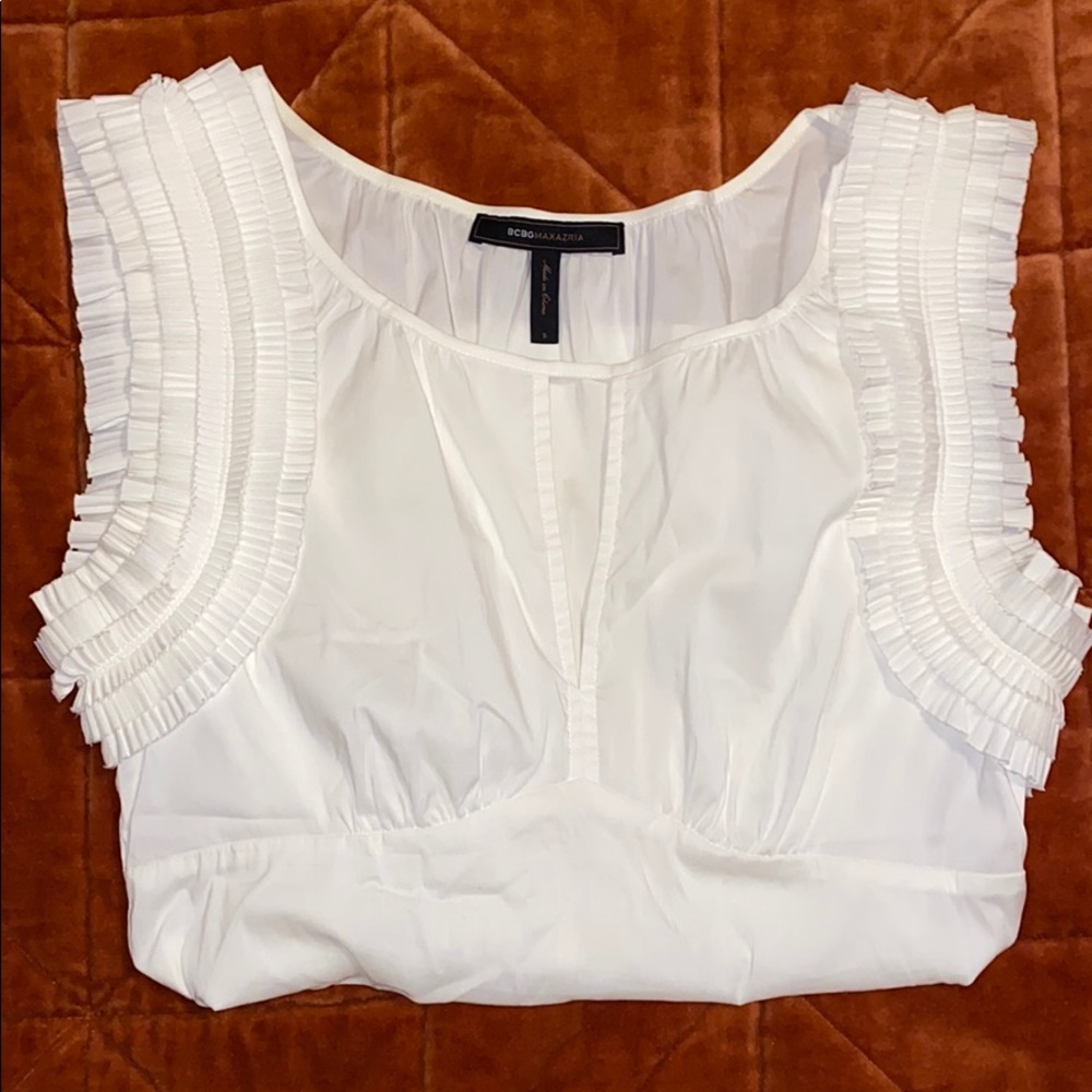 BCBG top